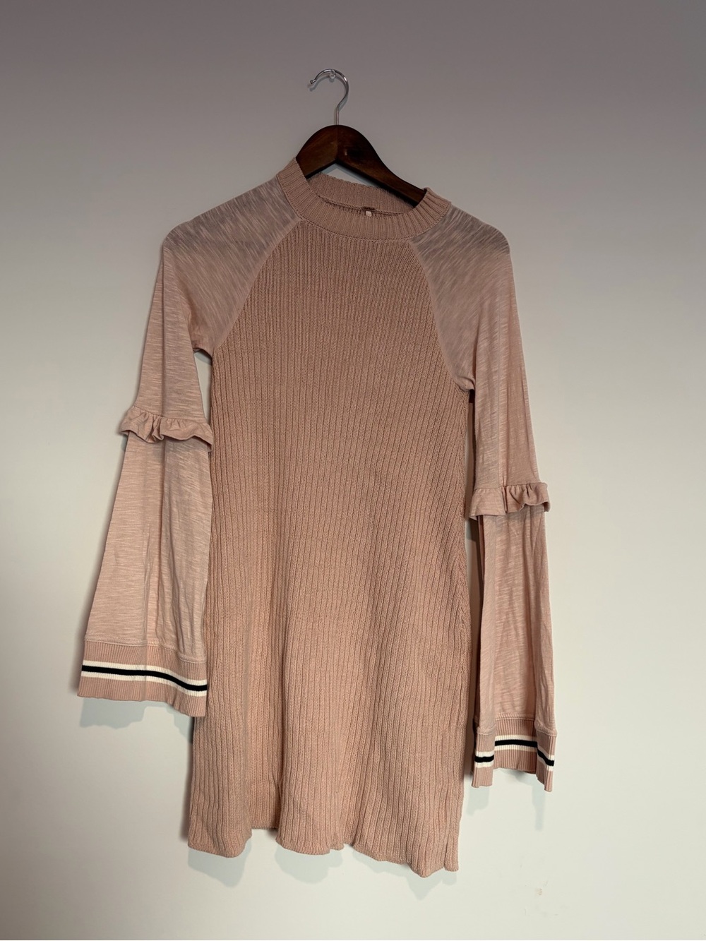Free People Zou Bisou Sweater Dress S Blush Pink Bell Sleeve Ruffle Boho